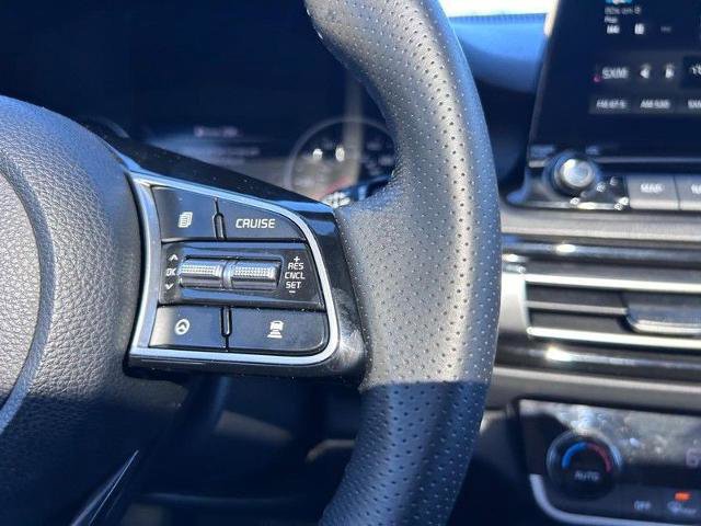 Used 2022 Kia Seltos SX w/ Sunroof Package image 14