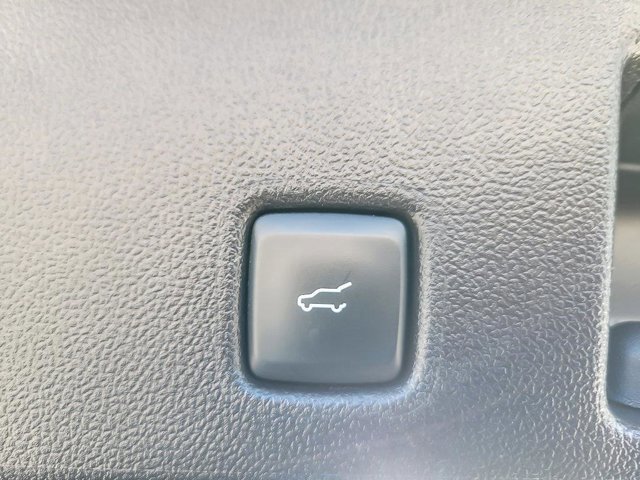 Certified 2025 Ford Escape Platinum image 25