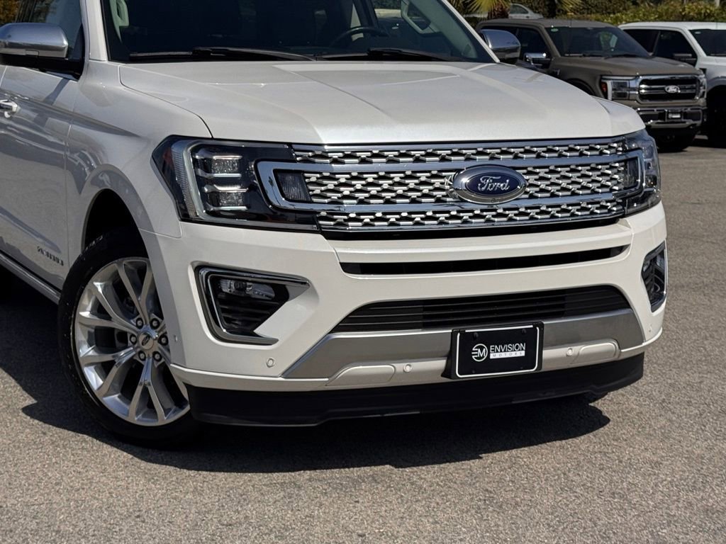 Certified 2019 Ford Expedition Platinum RWD image 3