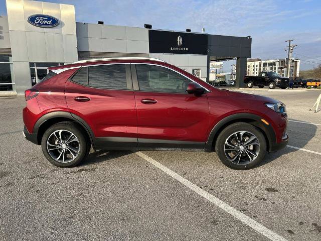 Used 2023 Buick Encore GX Select w/ Safety Package II FWD image 3