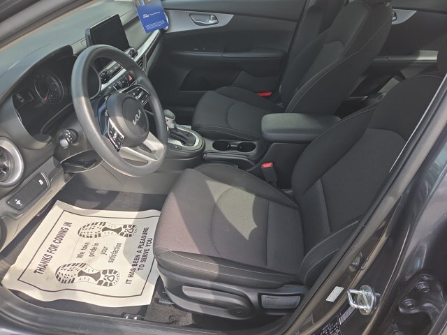 Used 2023 Kia Forte LXS FWD image 12