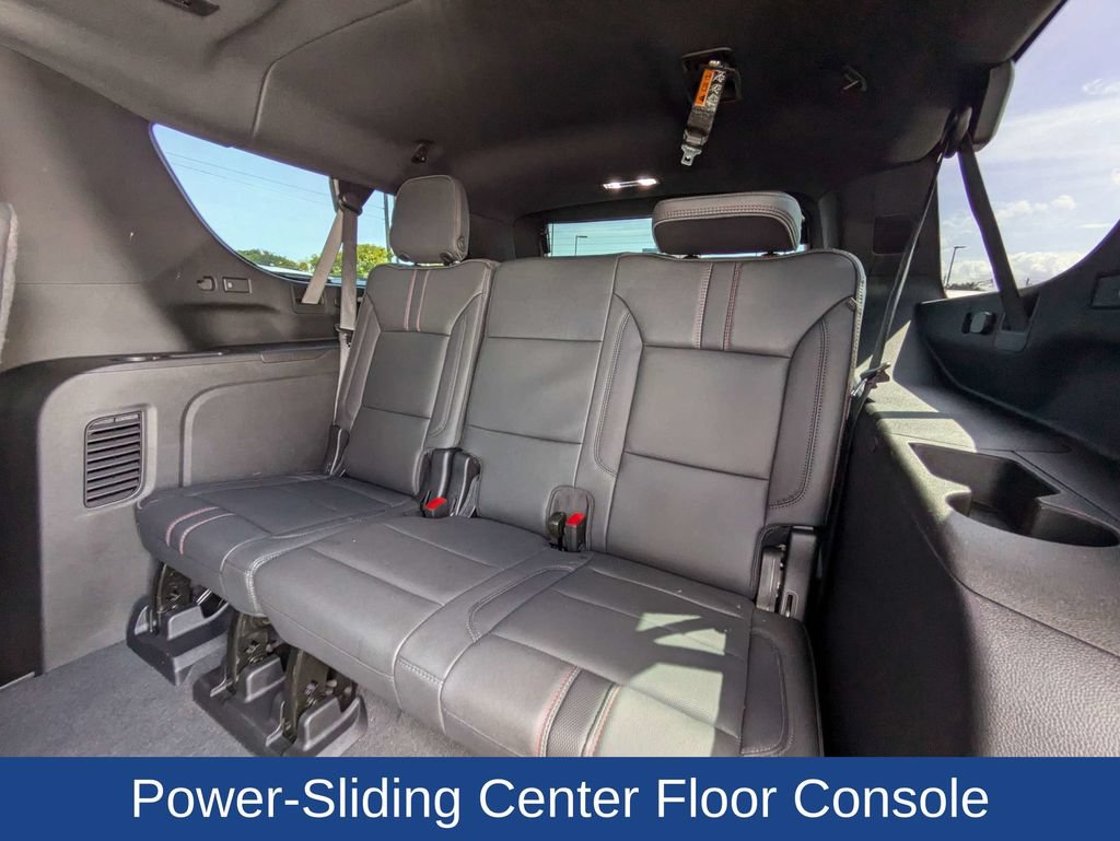 Used 2026 Chevrolet Suburban RST w/ RST Capability Package AWD/4WD image 17