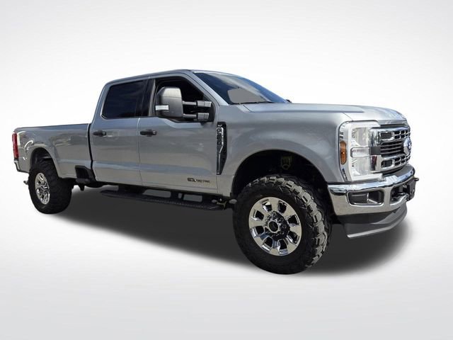 Certified 2024 Ford F350 XLT image 7