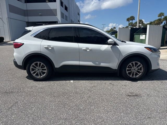 Certified 2020 Ford Escape SE FWD image 2