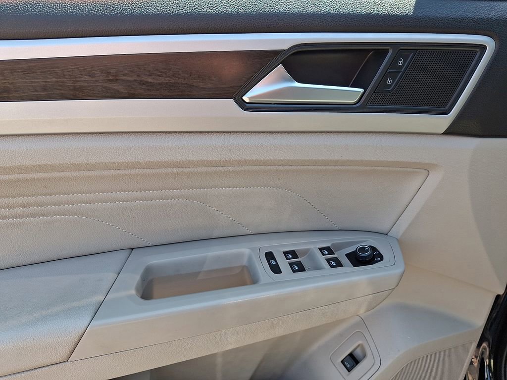 Used 2022 Volkswagen Atlas SE AWD/4WD image 13