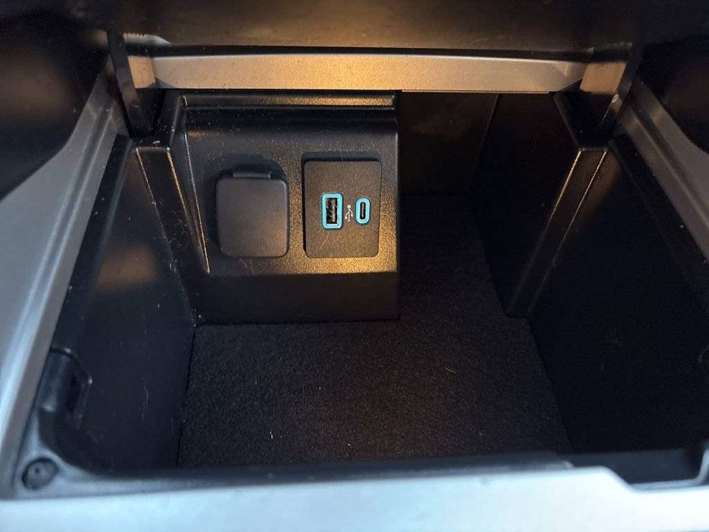 Certified 2023 Ford Explorer XLT w/ Equipment Group 202A image 14