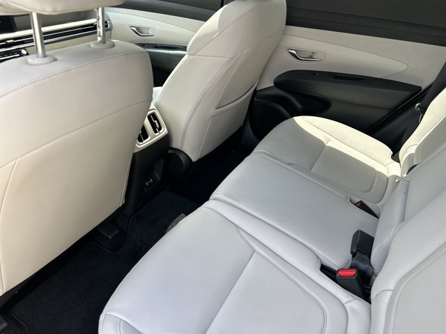 Used 2025 Hyundai Tucson SEL FWD image 27