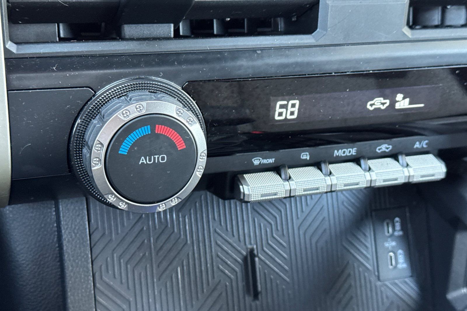 Used 2025 Toyota Tacoma TRD Off-Road AWD/4WD image 28