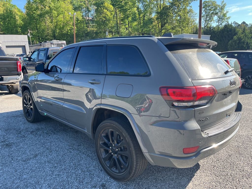 Used 2020 Jeep Grand Cherokee Altitude image 4