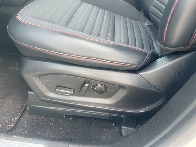 Certified 2025 Ford Explorer ST-Line w/ Premium Package AWD/4WD image 11