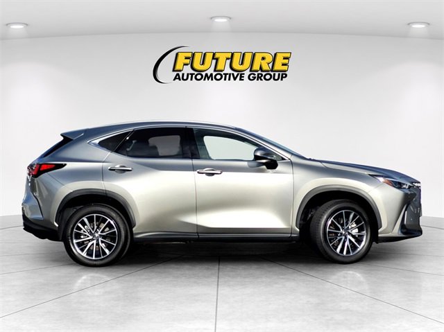 Used 2025 Lexus NX 350 AWD image 3