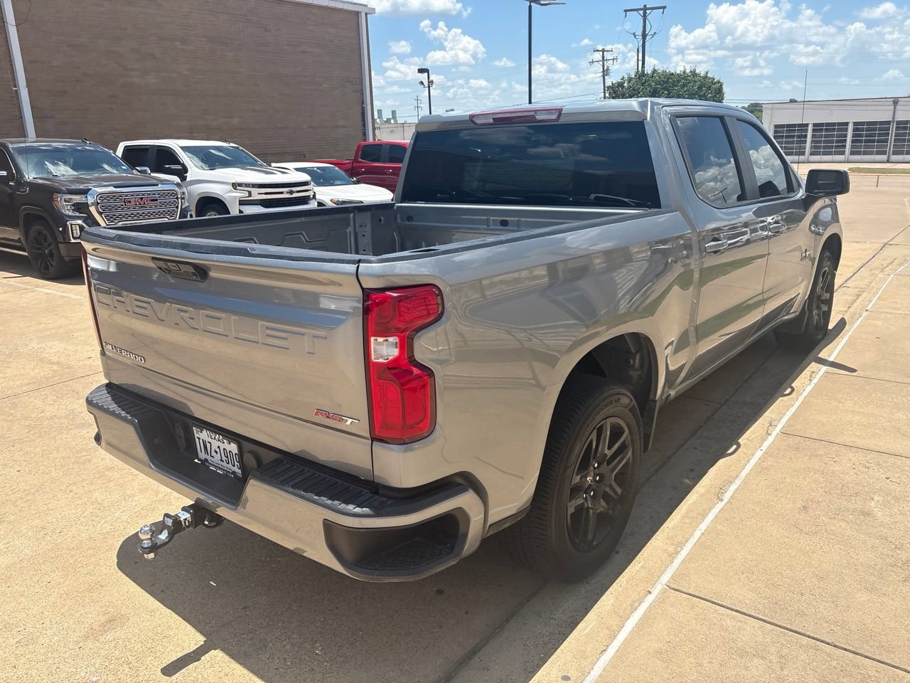 Used 2024 Chevrolet Silverado 1500 RST RWD image 4