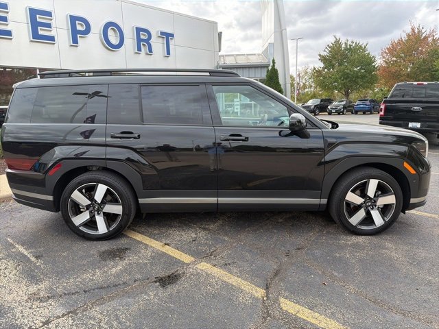 Used 2025 Hyundai Santa Fe Limited image 7