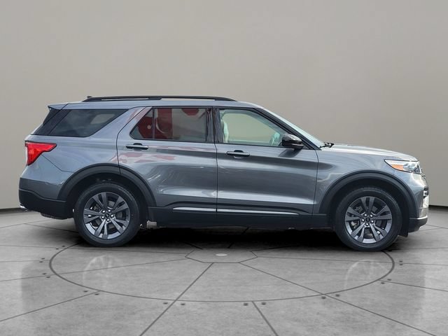 Certified 2023 Ford Explorer XLT w/ Equipment Group 202A AWD/4WD image 13