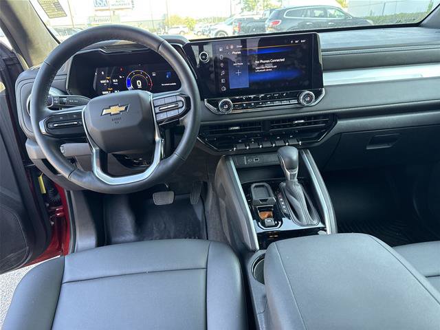 Used 2024 Chevrolet Colorado LT w/ LT Convenience Package III RWD image 6