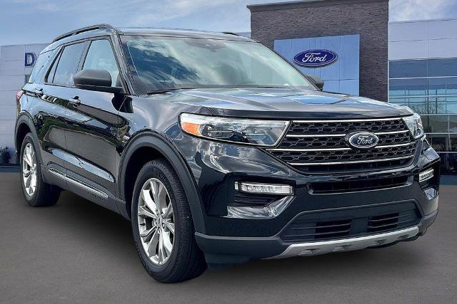 Certified 2024 Ford Explorer XLT w/ Equipment Group 202A