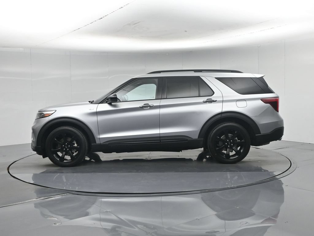 Certified 2023 Ford Explorer ST-Line w/ Class IV Trailer Tow Package RWD image 28