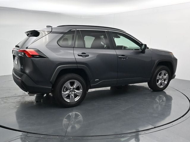Used 2025 Toyota RAV4 LE AWD/4WD image 10