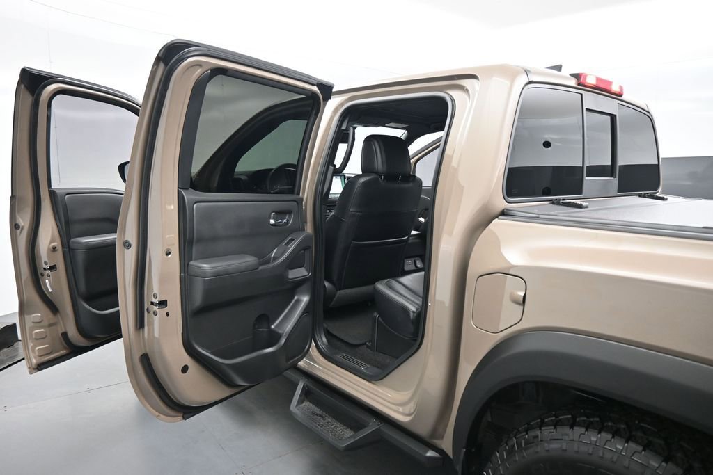 Used 2022 Nissan Frontier Pro-X w/ Pro-X Premium Package RWD image 15