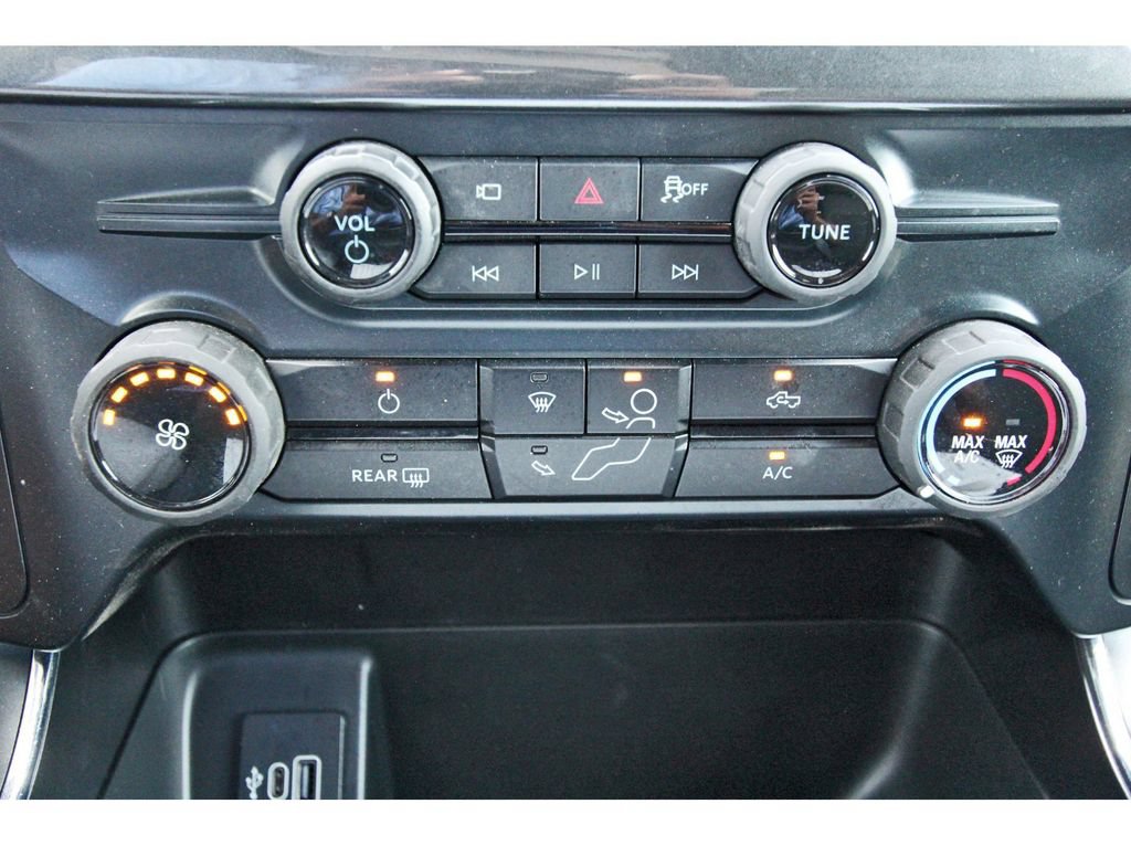 Certified 2025 Ford F150 STX AWD/4WD image 25