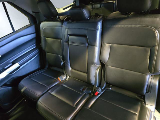 Certified 2023 Ford Explorer XLT w/ Equipment Group 202A AWD/4WD image 18