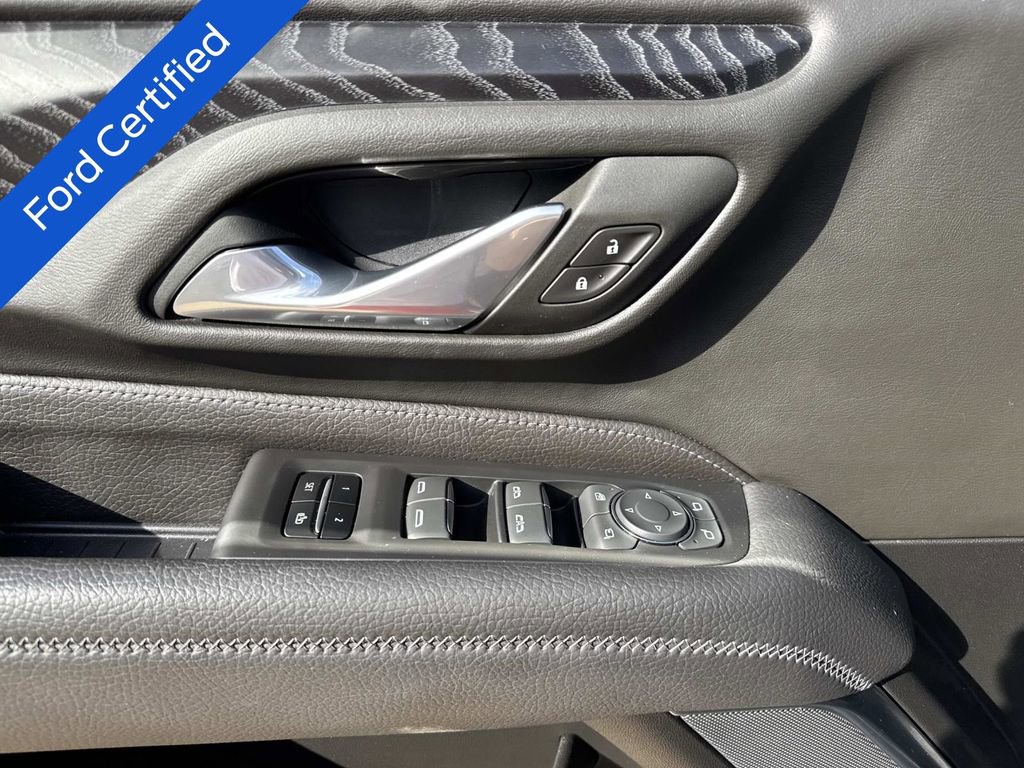 Used 2024 GMC Yukon XL Denali w/ Denali Reserve Package image 22