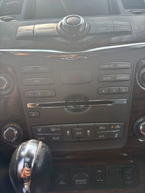 Used 2020 Nissan Armada SL w/ Premium Package image 17