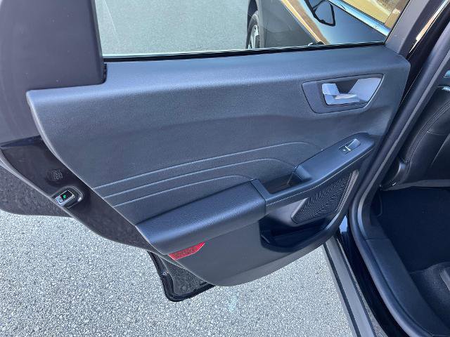 Certified 2023 Ford Escape Platinum image 21