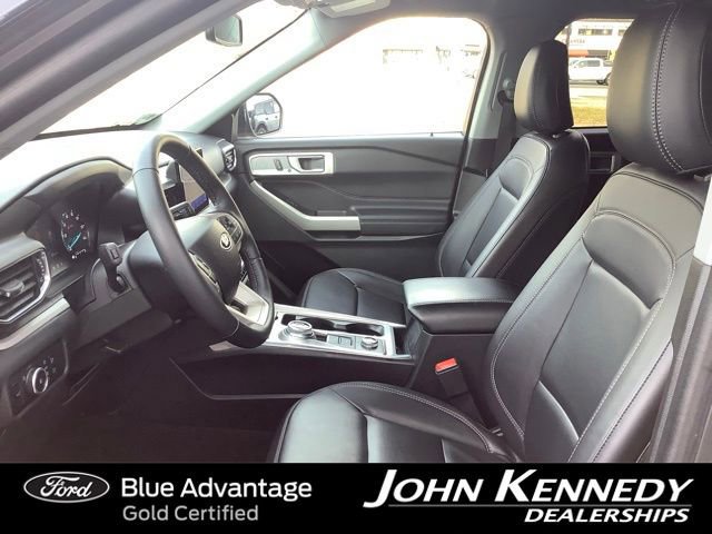 Certified 2023 Ford Explorer XLT w/ Equipment Group 202A image 10