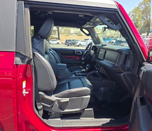Certified 2026 Ford Bronco Badlands AWD/4WD image 13