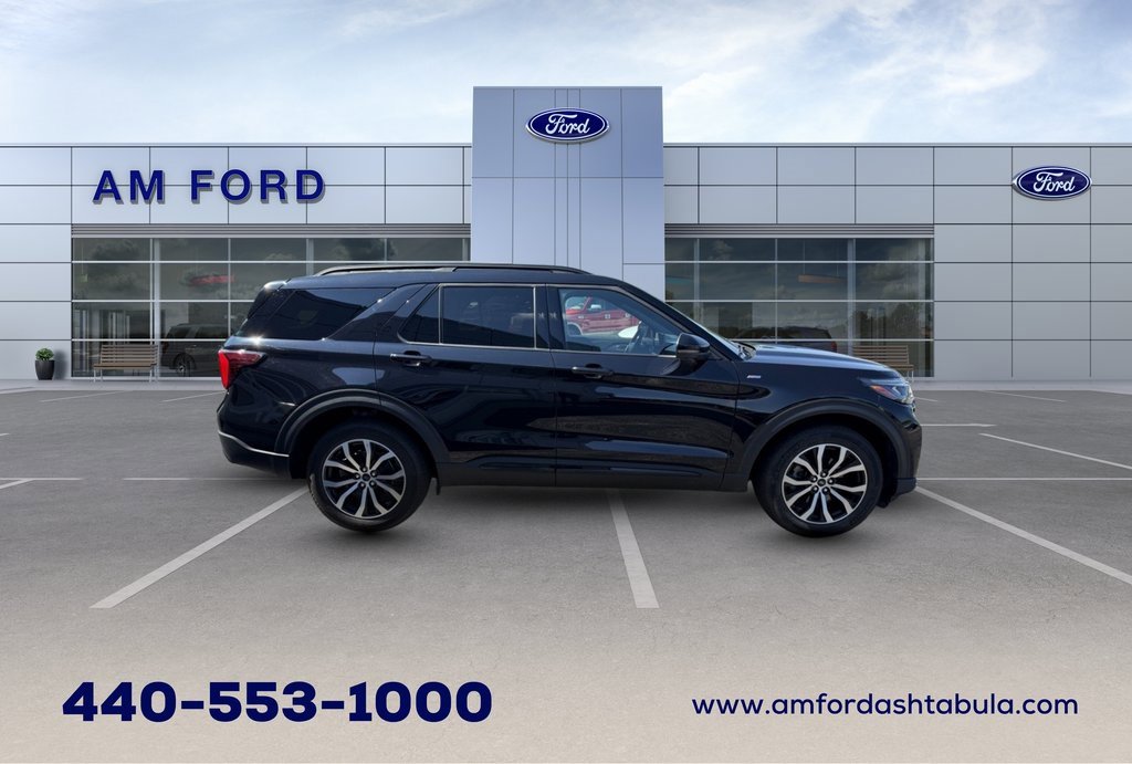 Certified 2025 Ford Explorer ST-Line image 2
