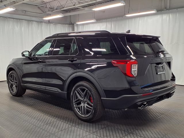 Certified 2024 Ford Explorer ST w/ Equipment Group 401A AWD/4WD image 2