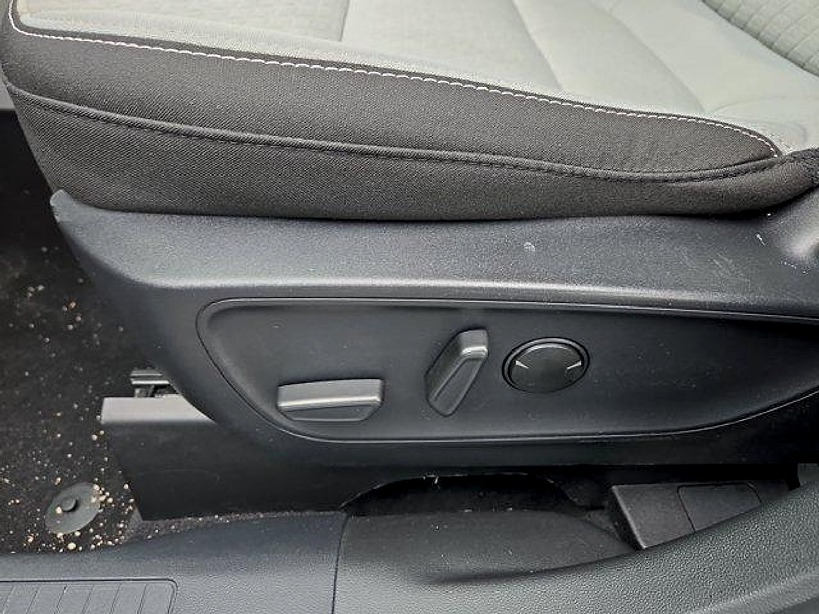 Certified 2024 Ford Escape Active AWD/4WD image 12
