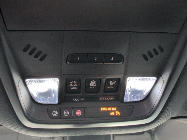 Used 2022 Buick Enclave Avenir image 32