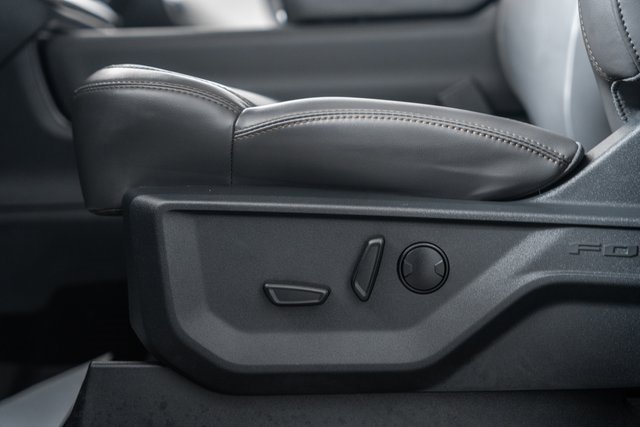 Certified 2025 Ford Expedition Active image 47