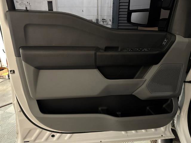 Certified 2023 Ford F250 XL w/ XL Chrome Package image 16