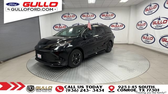 Used 2024 Toyota Sienna AWD image 4