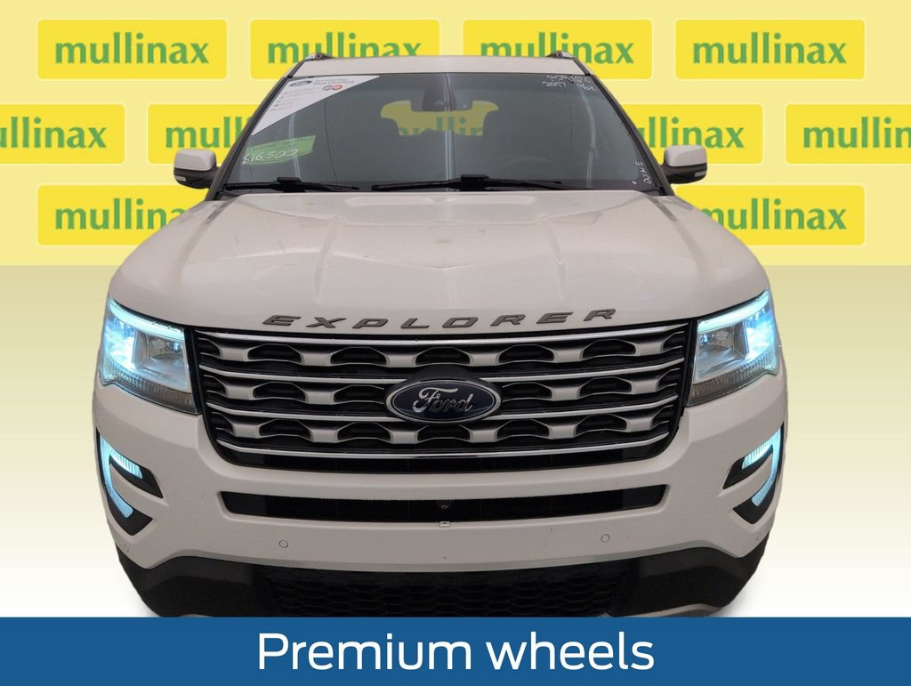 Certified 2017 Ford Explorer Limited w/ Equipment Group 301A FWD image 15