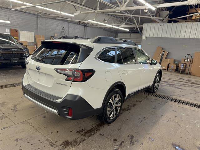 Used 2022 Subaru Outback Limited image 5