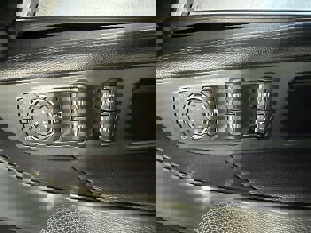 Certified 2019 Ford Explorer XLT w/ Equipment Group 202A image 13