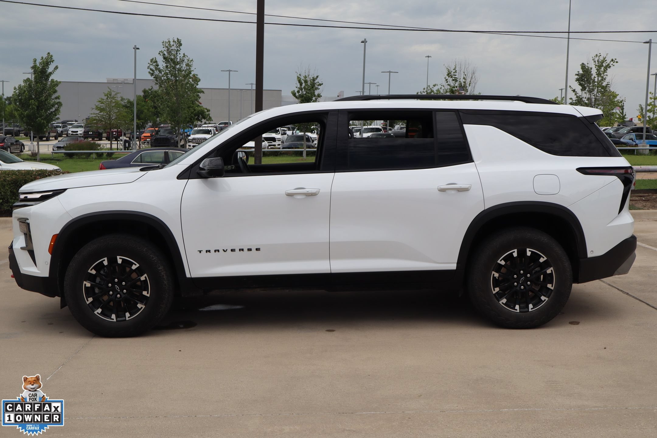 Used 2024 Chevrolet Traverse Z71 w/ Enhanced Driving Package AWD/4WD image 7
