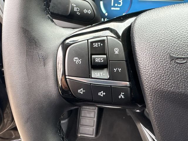 Certified 2025 Ford Escape Platinum image 22