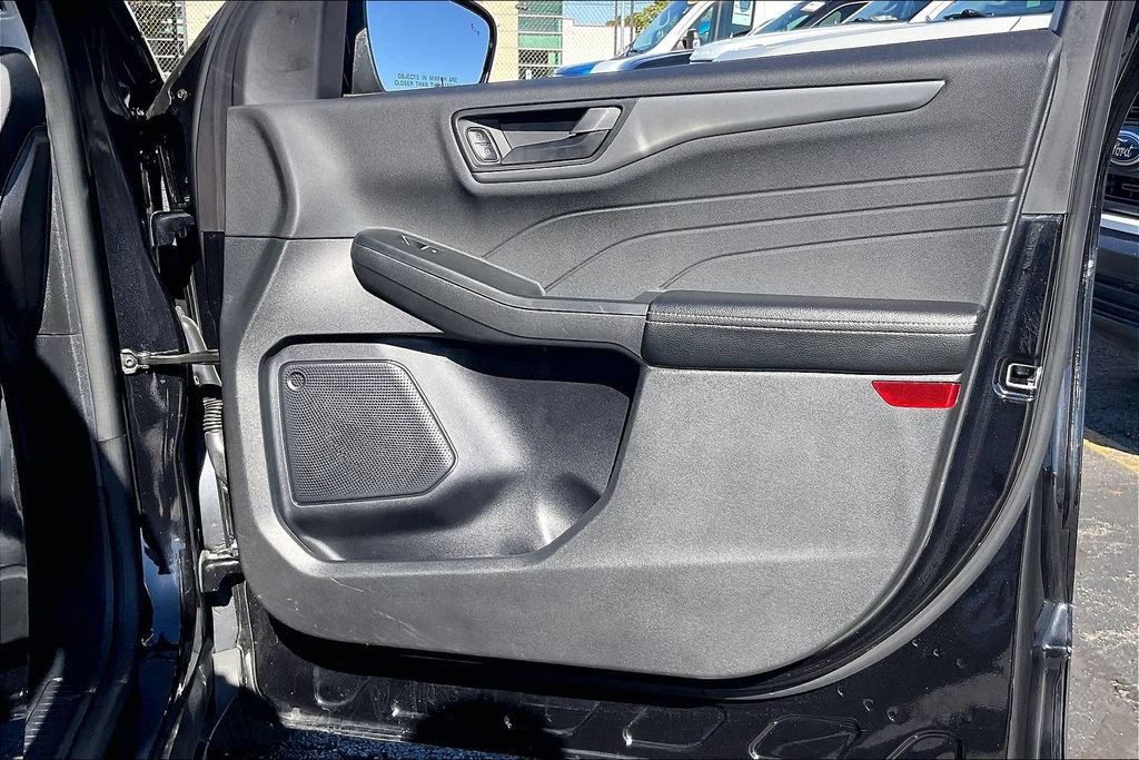 Certified 2023 Ford Escape Active AWD/4WD image 23