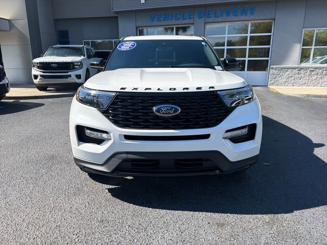 Certified 2023 Ford Explorer ST-Line AWD/4WD image 3