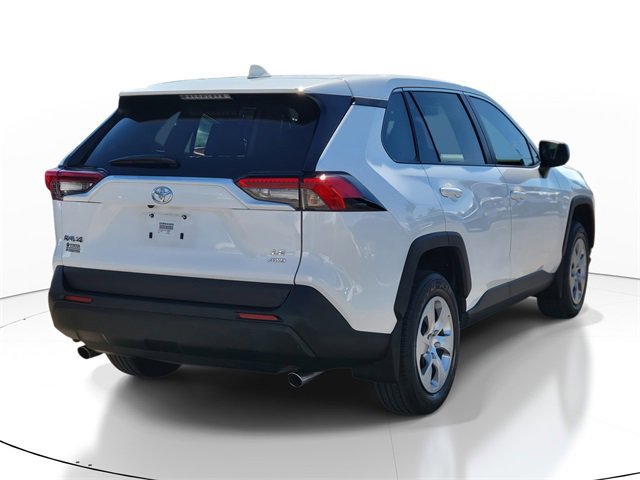 Used 2024 Toyota RAV4 LE image 3