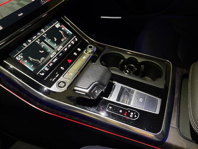 Used 2021 Audi Q8 Prestige w/ Prestige Package AWD/4WD image 30