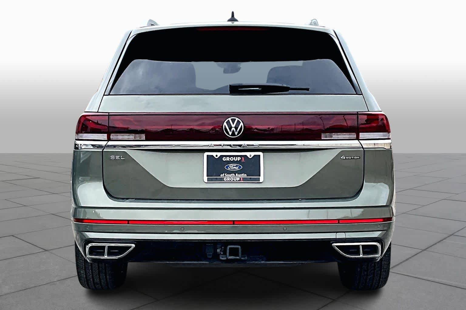 Used 2025 Volkswagen Atlas SEL Premium R-Line AWD/4WD image 5
