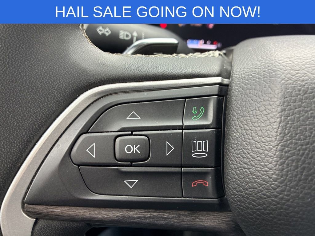 Used 2023 Jeep Grand Cherokee Limited AWD/4WD image 26