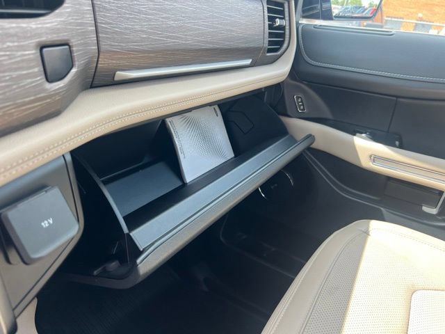 Certified 2024 Ford Expedition Limited AWD/4WD image 19
