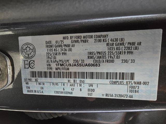 Certified 2025 Ford Escape Platinum AWD/4WD image 27